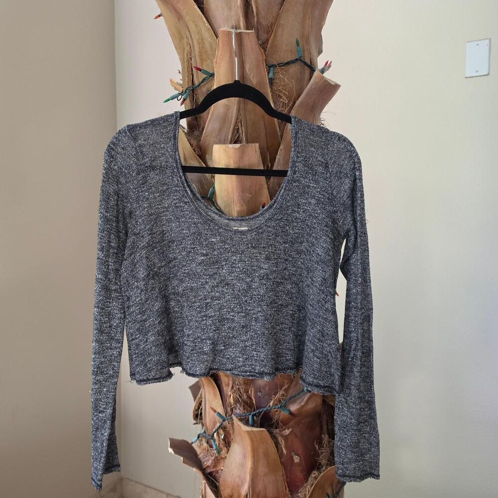Hollister & Co Women's Grey and Silver Crop Top